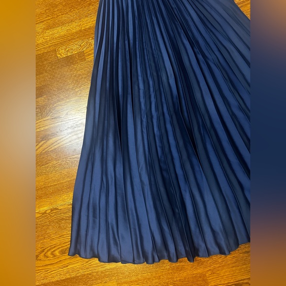 Abercrombie & Fitch dress - Picture 3 of 7